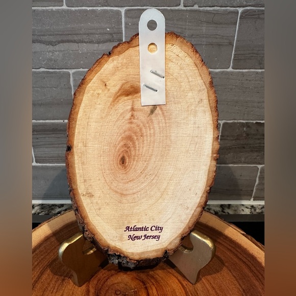 Vintage 80’s Wood Slice Religious Praying Hands Wall Hanging Prayer 8.5” x 5.25” - Picture 3 of 8